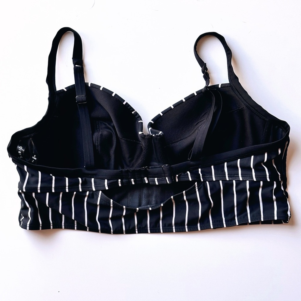Torrid Plus Size 3 3X Black and White Striped Bikini Set Swim Suit - Picture 6 of 8